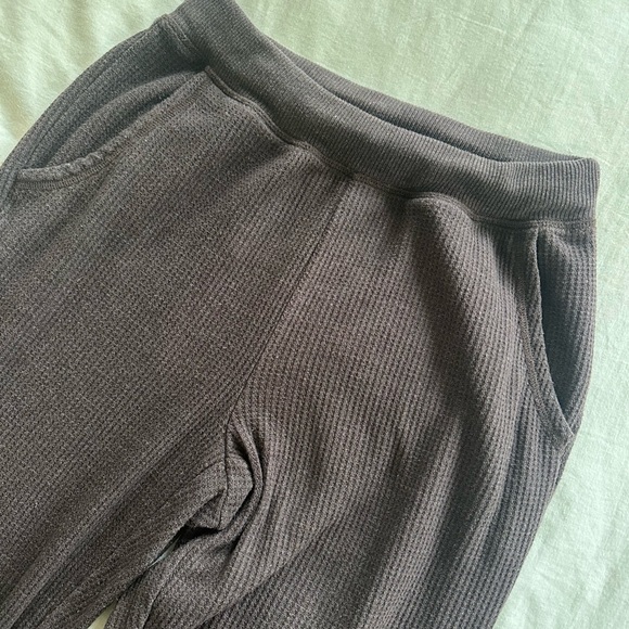 Aerie Cozy Waffle Knit Joggers - Size Small (Gray/Brown) - Picture 4 of 8